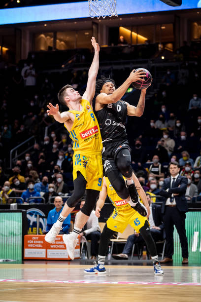 还迫使对手 还迫使对手