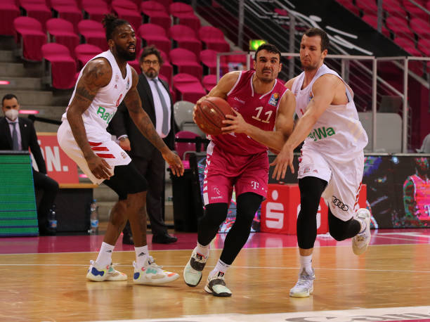 图卢兹对他 图卢兹对他